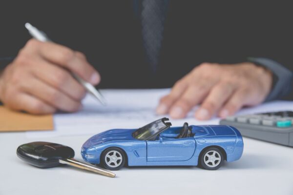 Demystifying Auto Insurance: Myths Vs. Facts